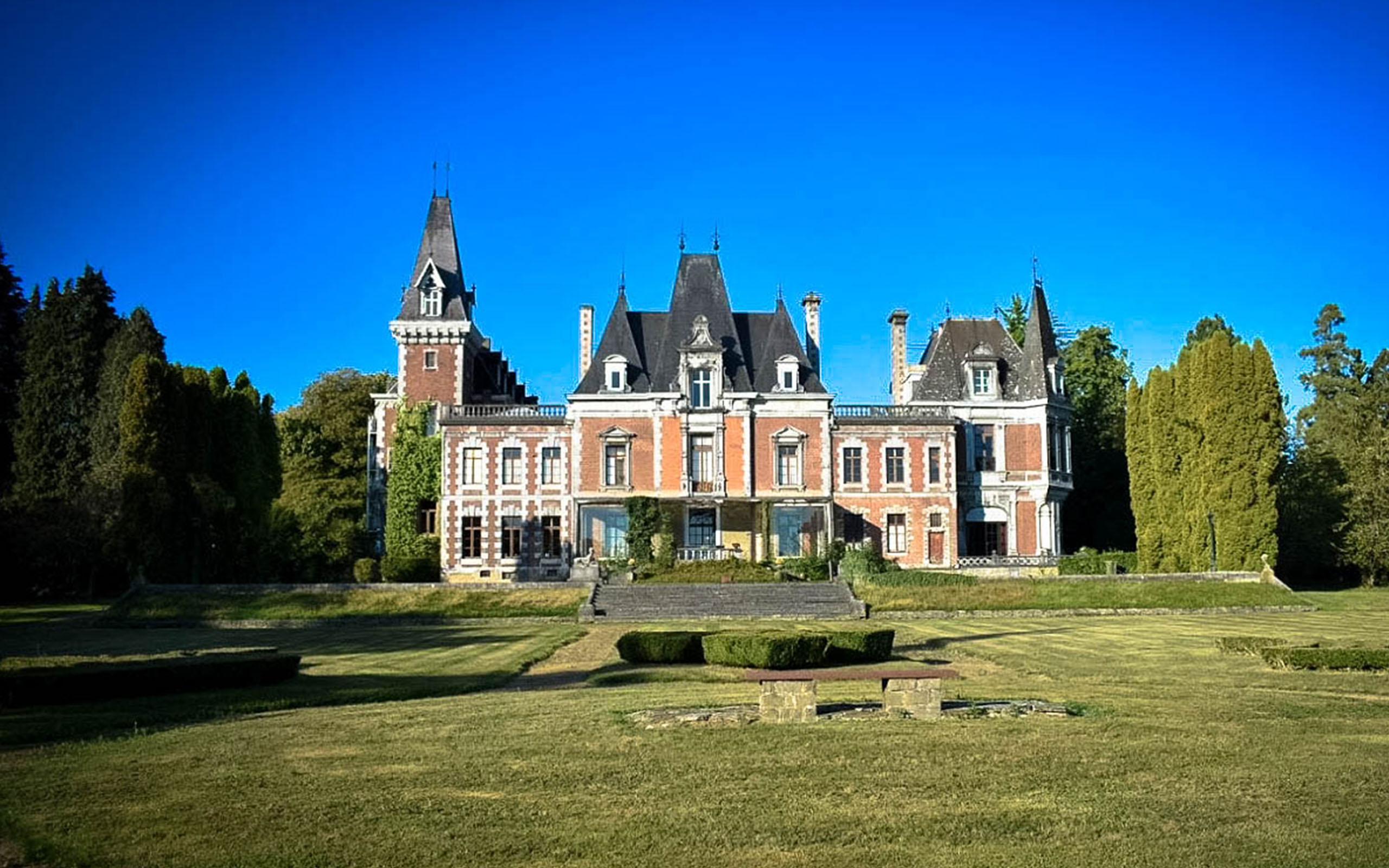 chateau de la tour esneux